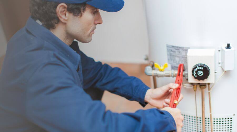 Expert burst pipe repair services in Annada, MO